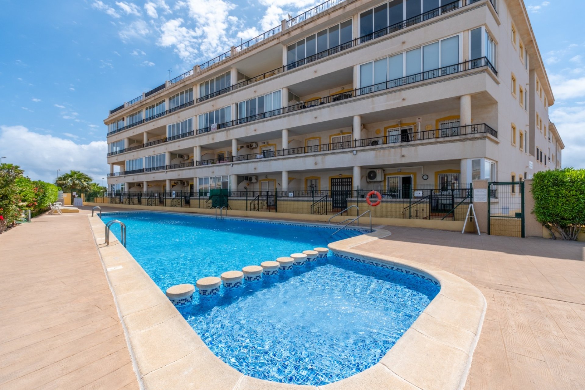 Resale - Apartment / flat - Orihuela Costa - La Florida