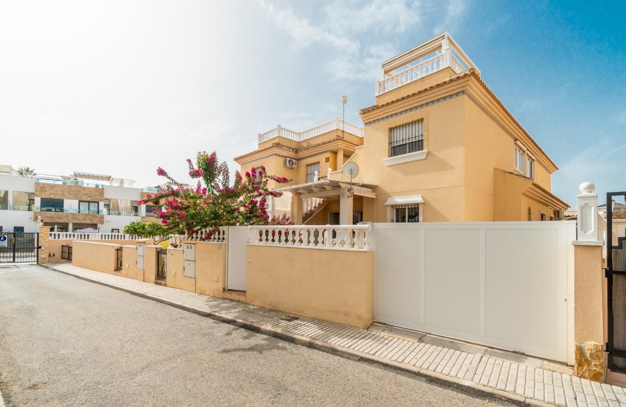 Resale - Apartment / flat - Orihuela Costa - Los Dolses