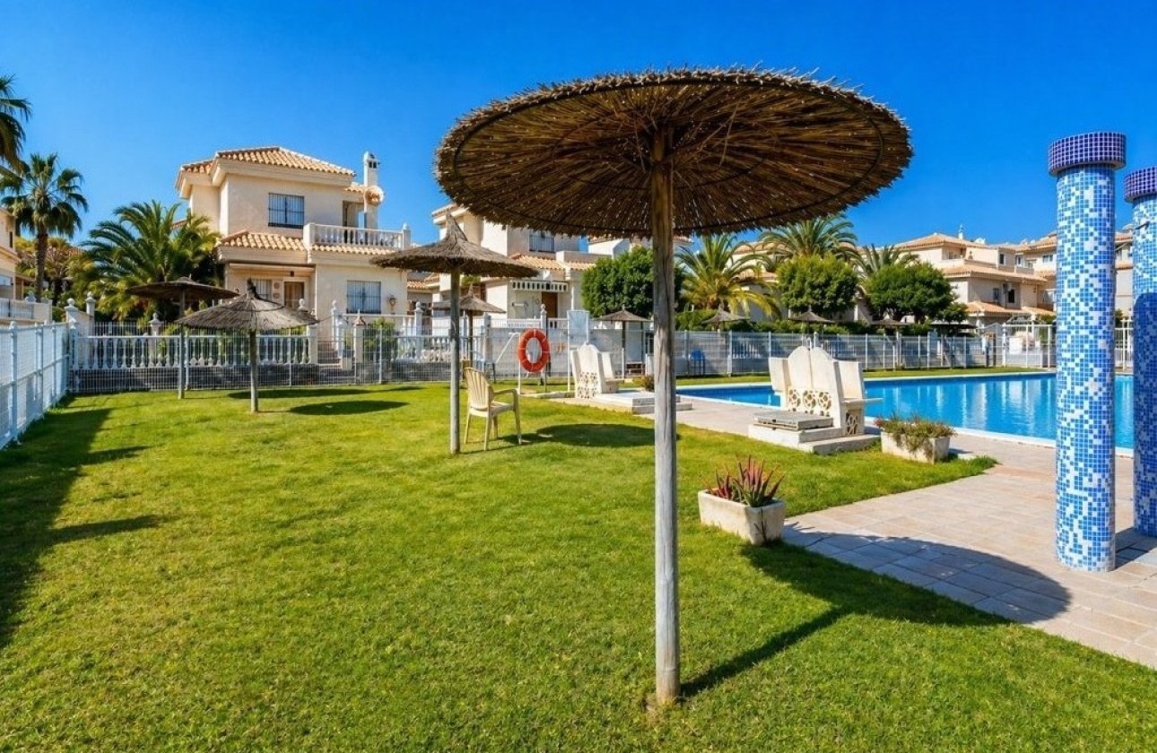 Resale - Apartment / flat - Orihuela Costa - Playa Flamenca