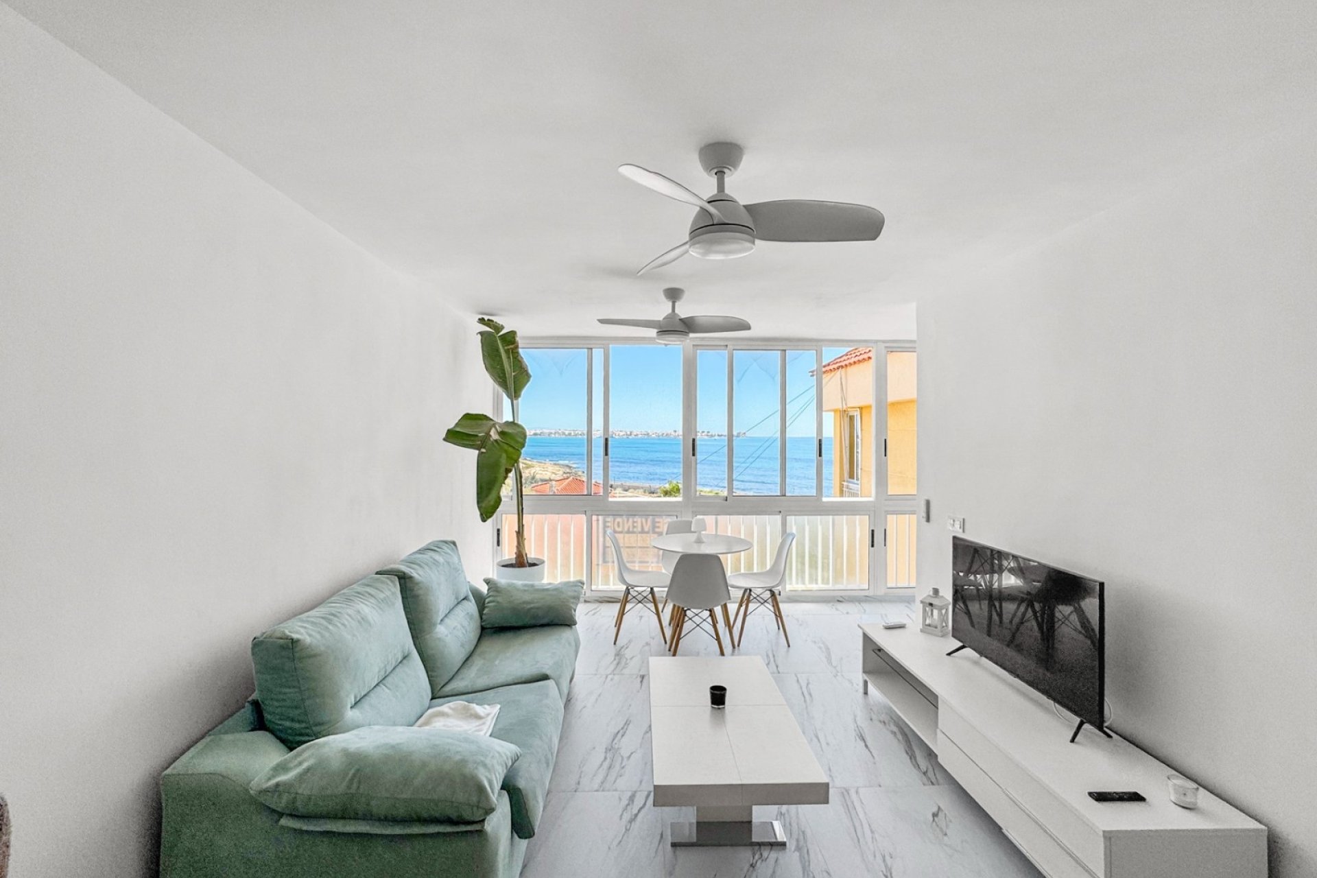 Resale - Apartment / flat - Orihuela Costa - Punta Prima