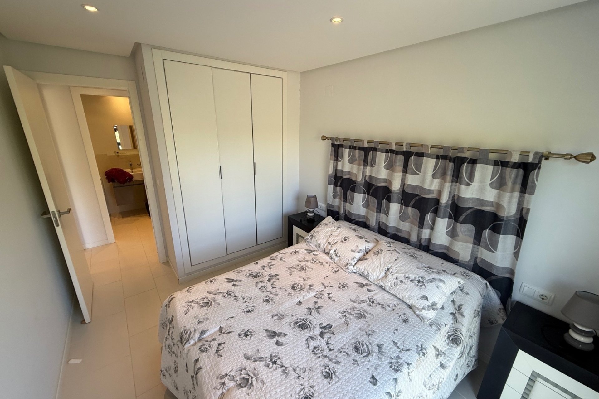 Resale - Apartment / flat - Orihuela Costa - Villamartín