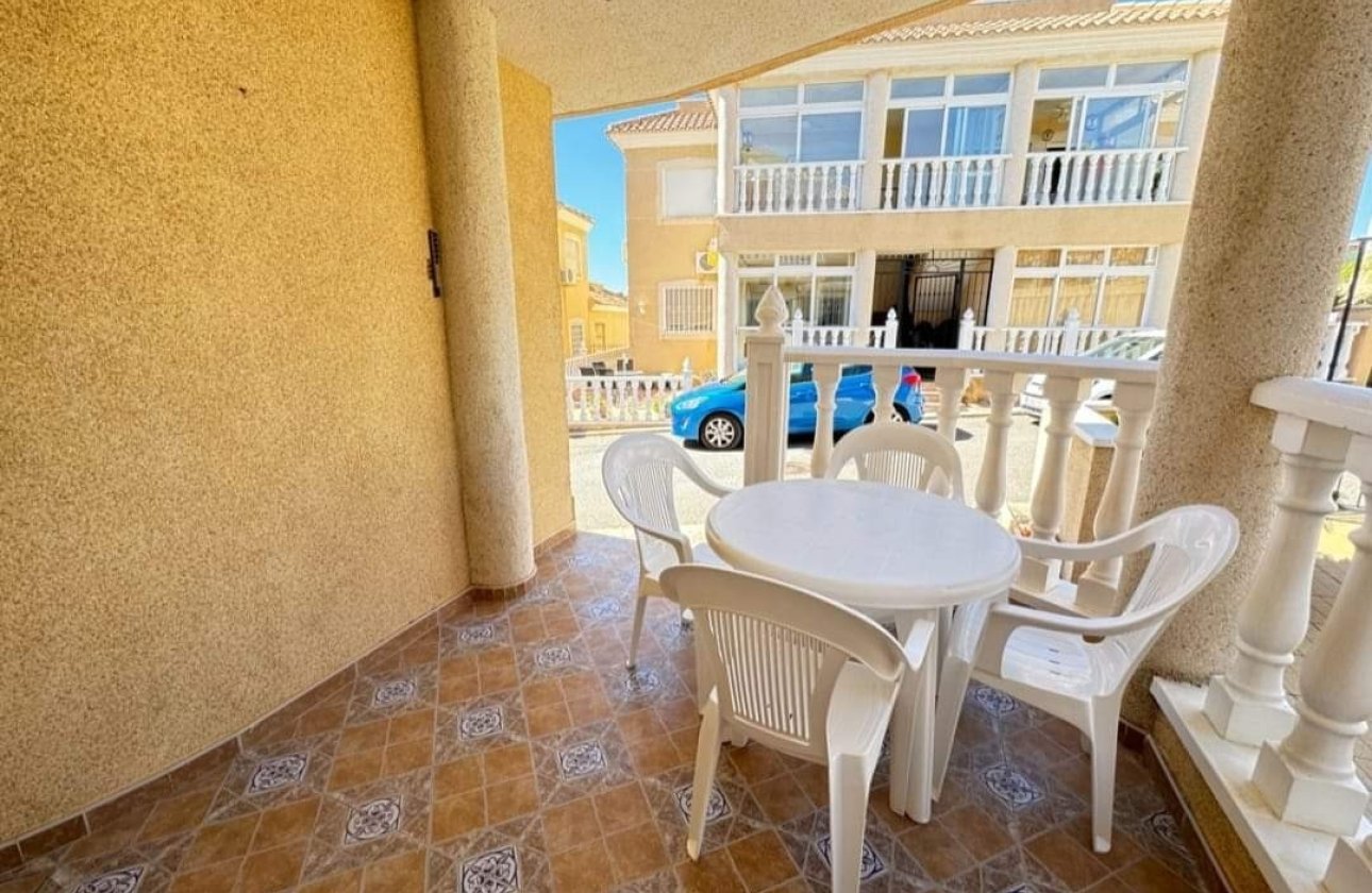 Resale - Apartment / flat - Orihuela Costa - Villamartín