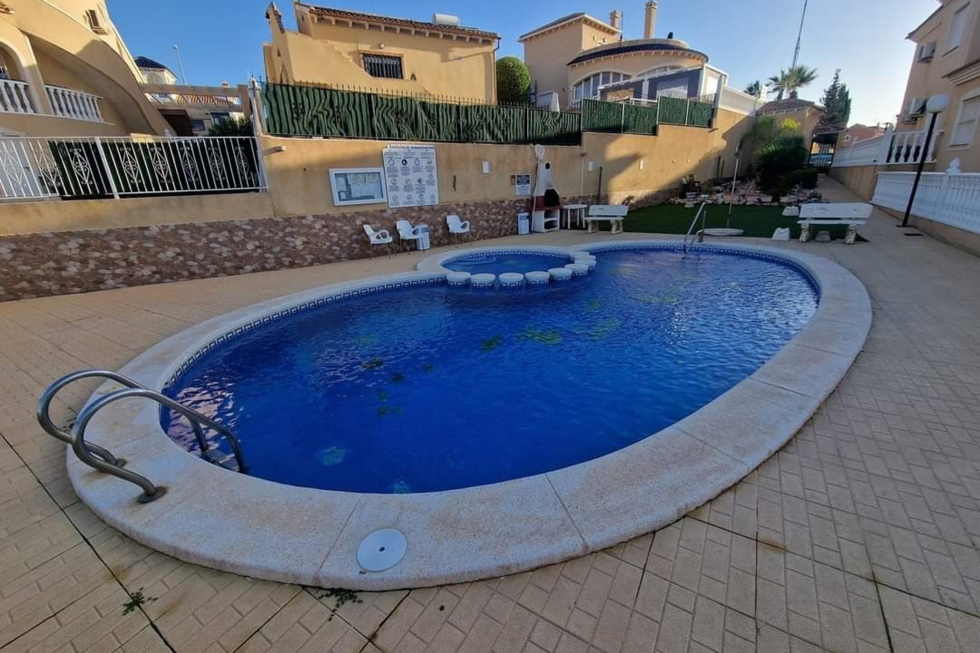 Resale - Apartment / flat - Orihuela Costa - Villamartín