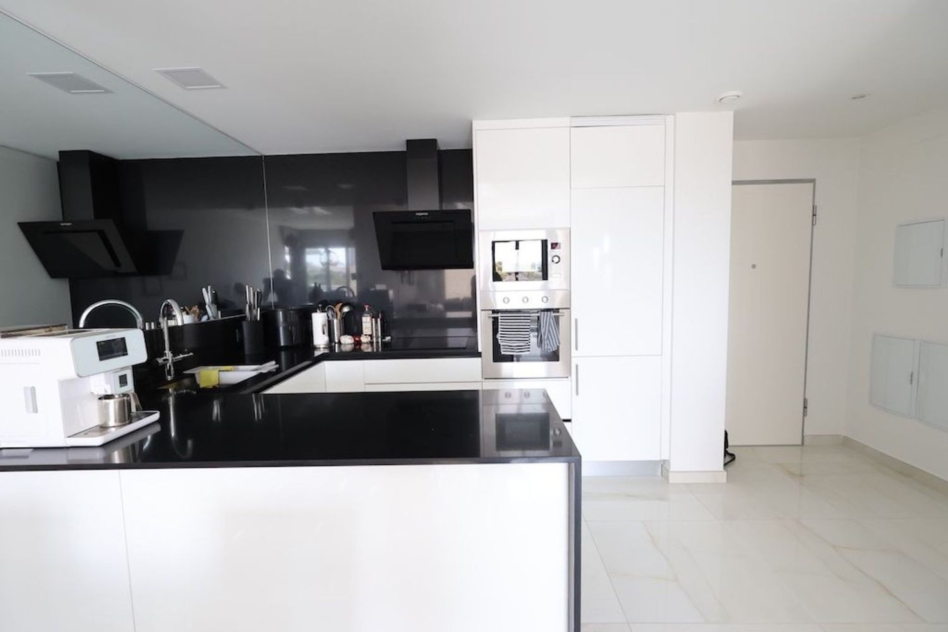 Resale - Apartment / flat - Orihuela Costa