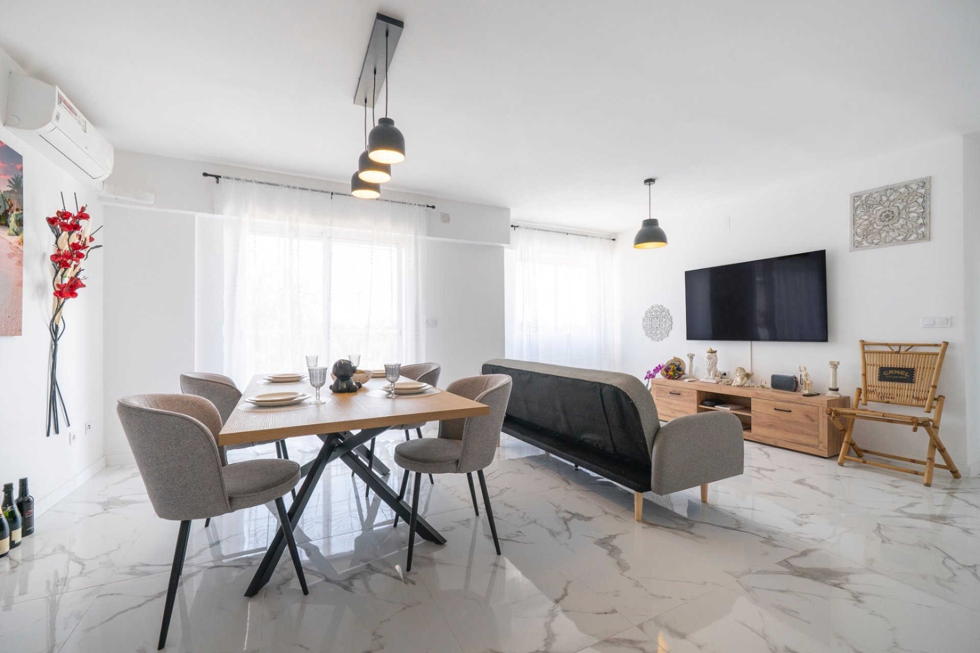 Resale - Apartment / flat - Punta Prima