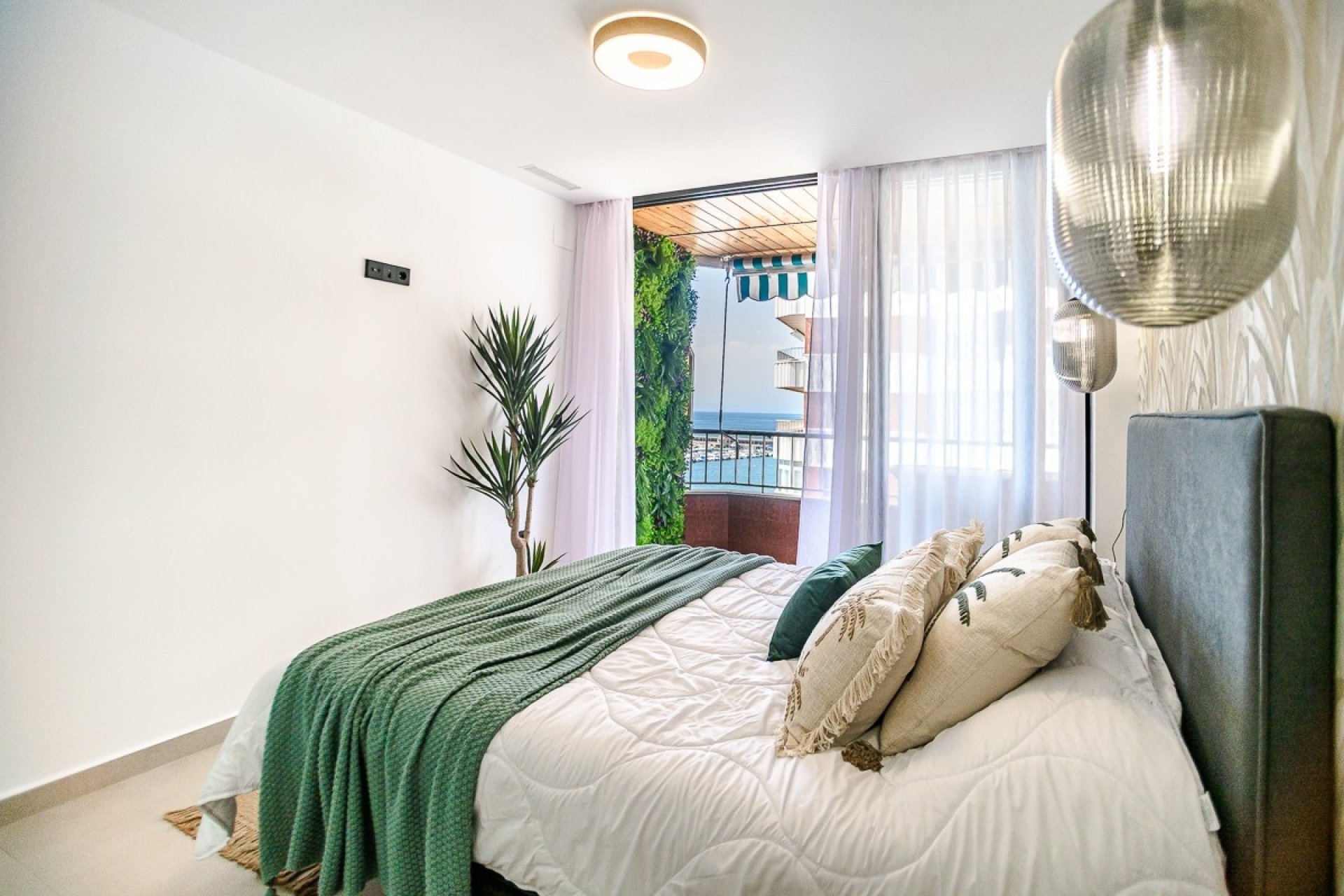 Resale - Apartment / flat - Torrevieja - Acequion