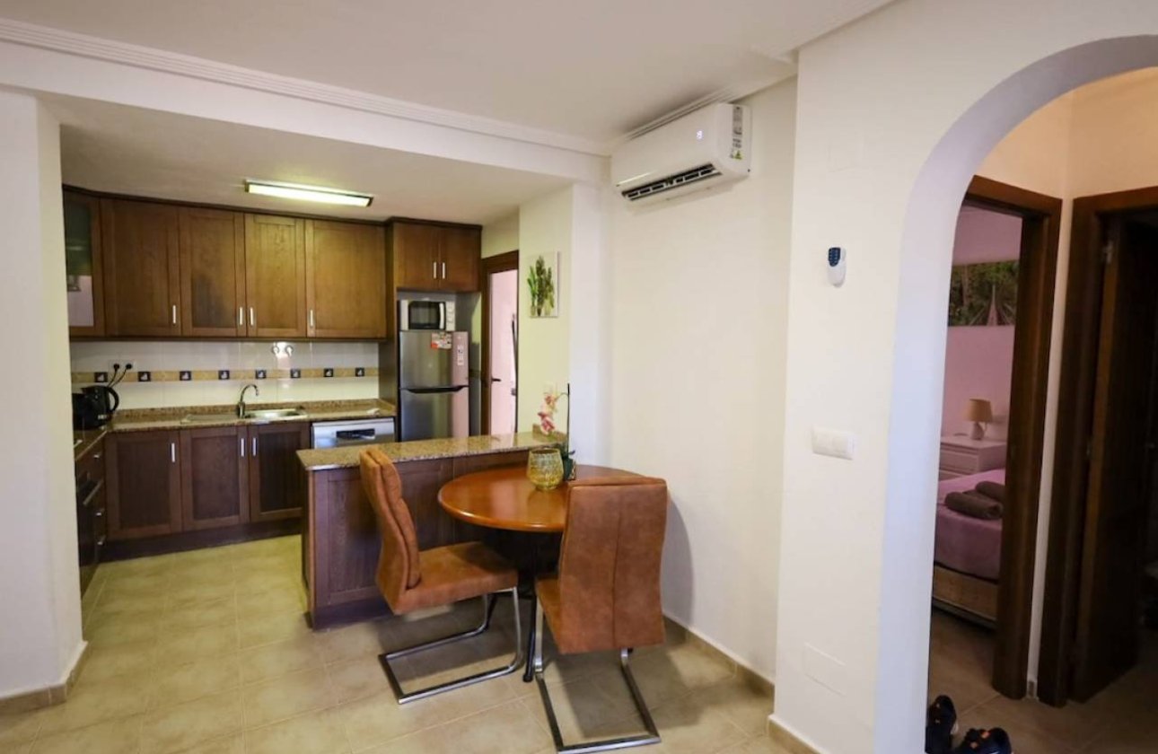 Resale - Apartment / flat - Torrevieja - Aguas Nuevas