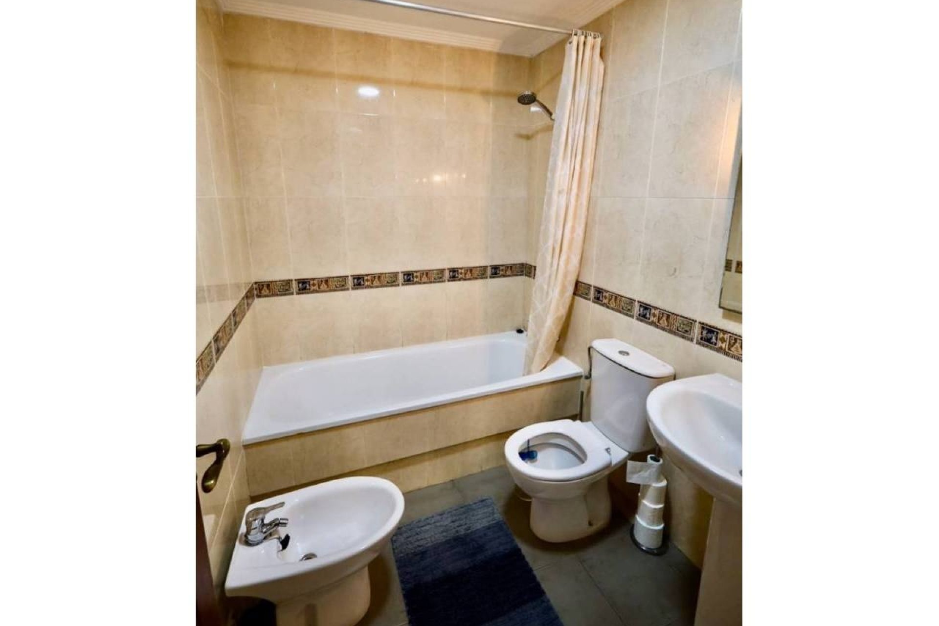 Resale - Apartment / flat - Torrevieja - Aguas Nuevas
