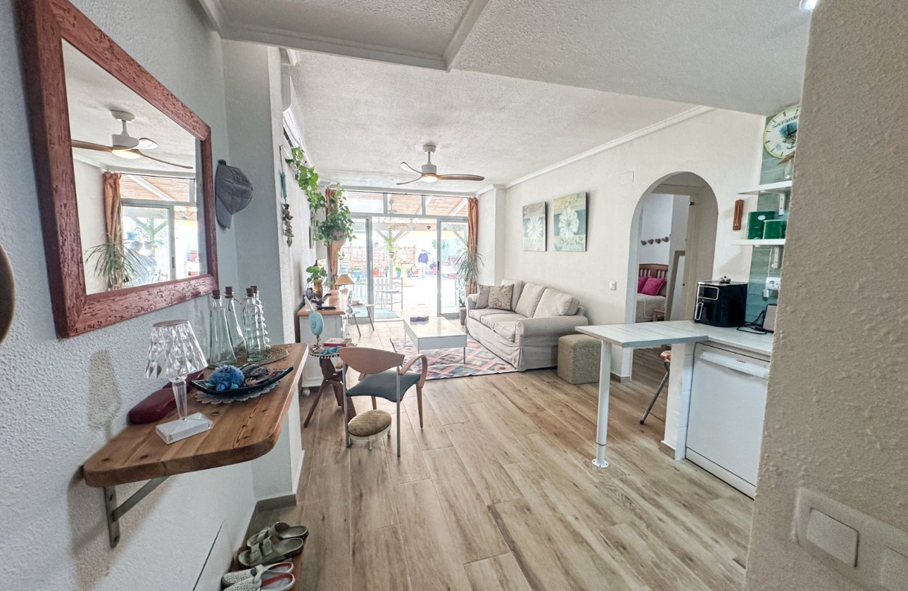 Resale - Apartment / flat - Torrevieja - Center