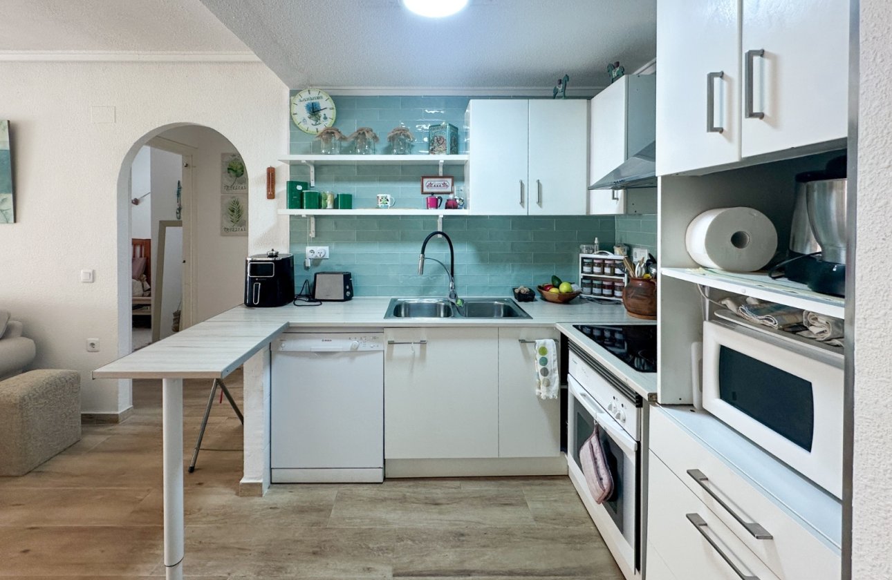Resale - Apartment / flat - Torrevieja - Center