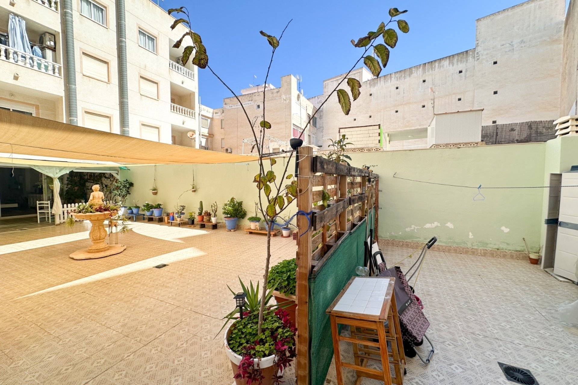 Resale - Apartment / flat - Torrevieja - Center