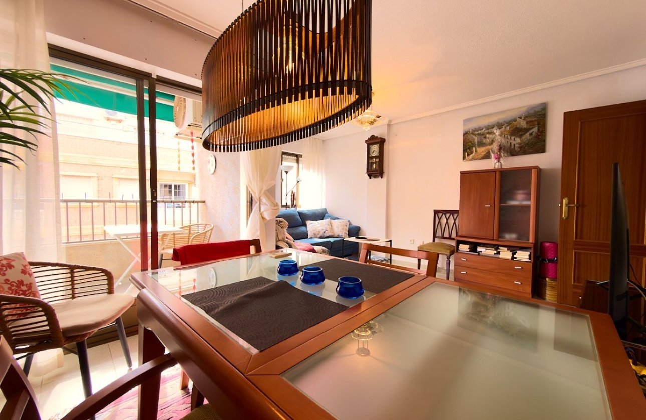 Resale - Apartment / flat - Torrevieja - Centro