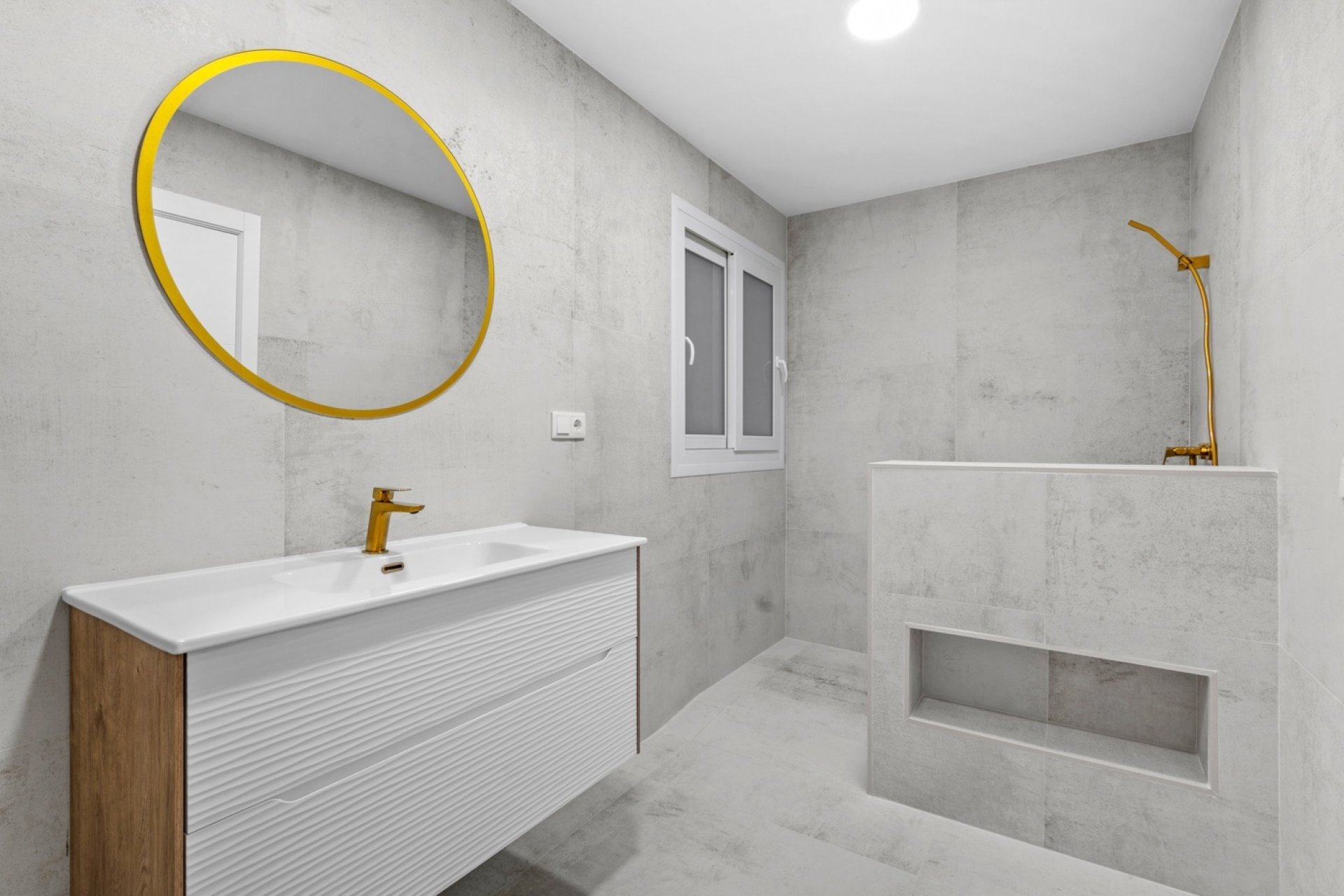 Resale - Apartment / flat - Torrevieja - El Acequión - Los Náufragos