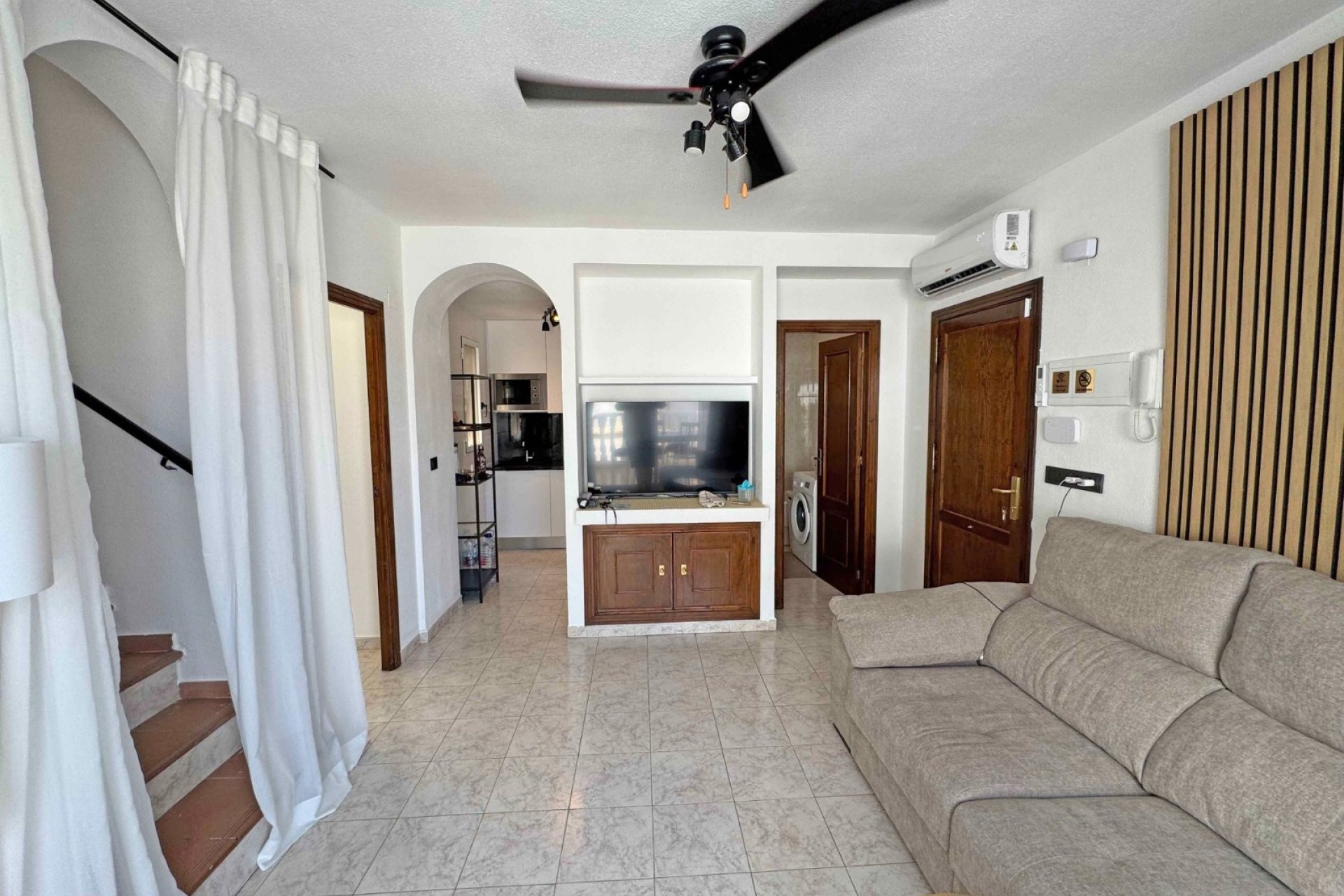 Resale - Apartment / flat - Torrevieja - La Mata