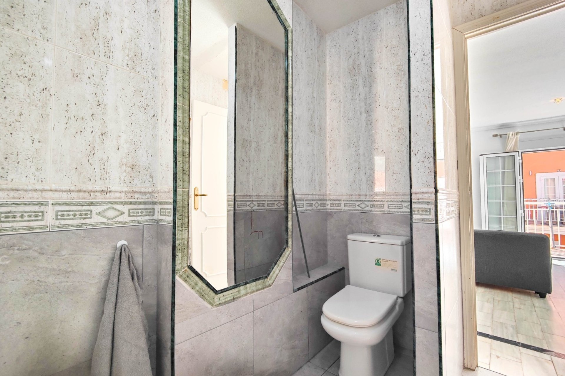 Resale - Apartment / flat - Torrevieja - La Mata