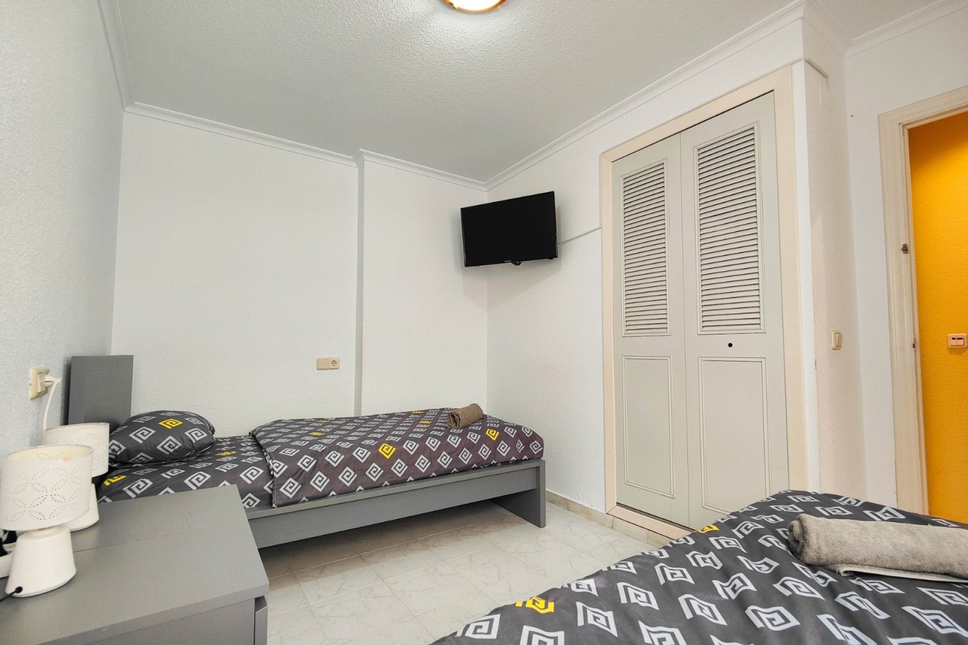 Resale - Apartment / flat - Torrevieja - La Mata