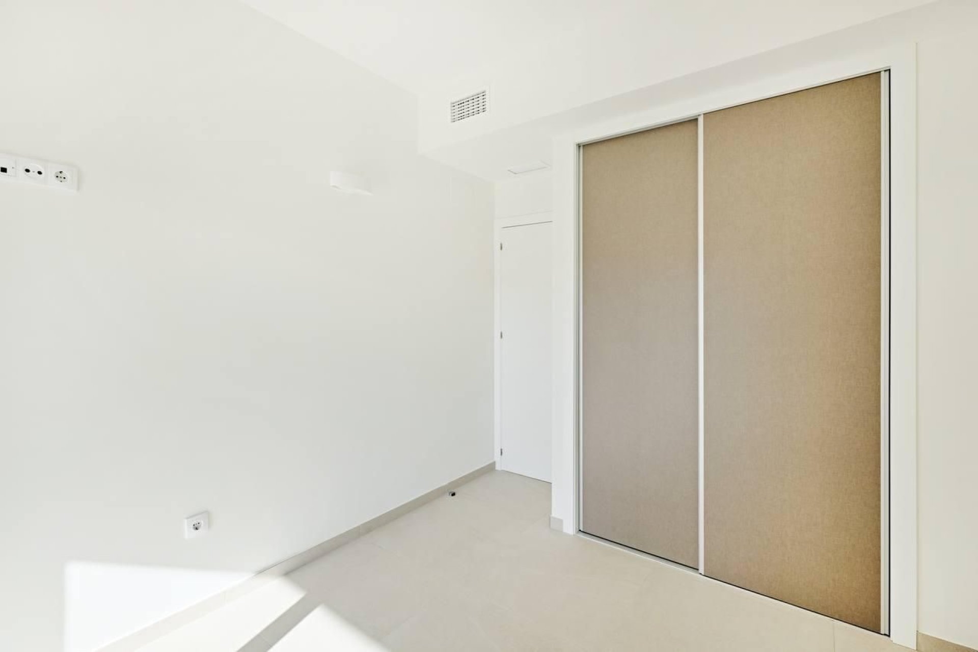 Resale - Apartment / flat - Torrevieja - La veleta