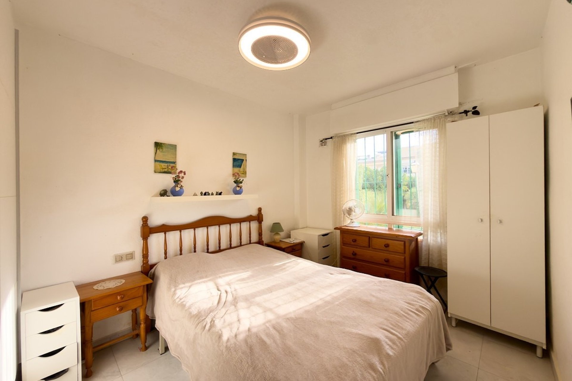 Resale - Apartment / flat - Torrevieja - Mar Azul