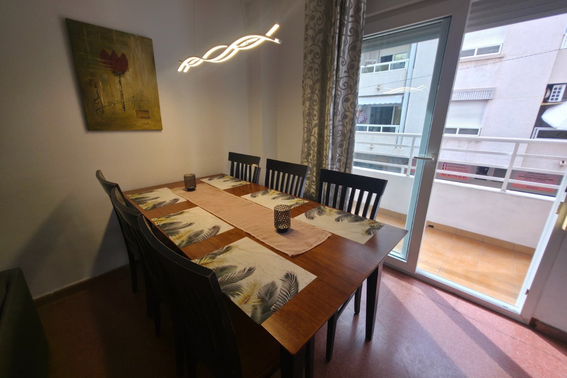 Resale - Apartment / flat - Torrevieja - Paseo maritimo