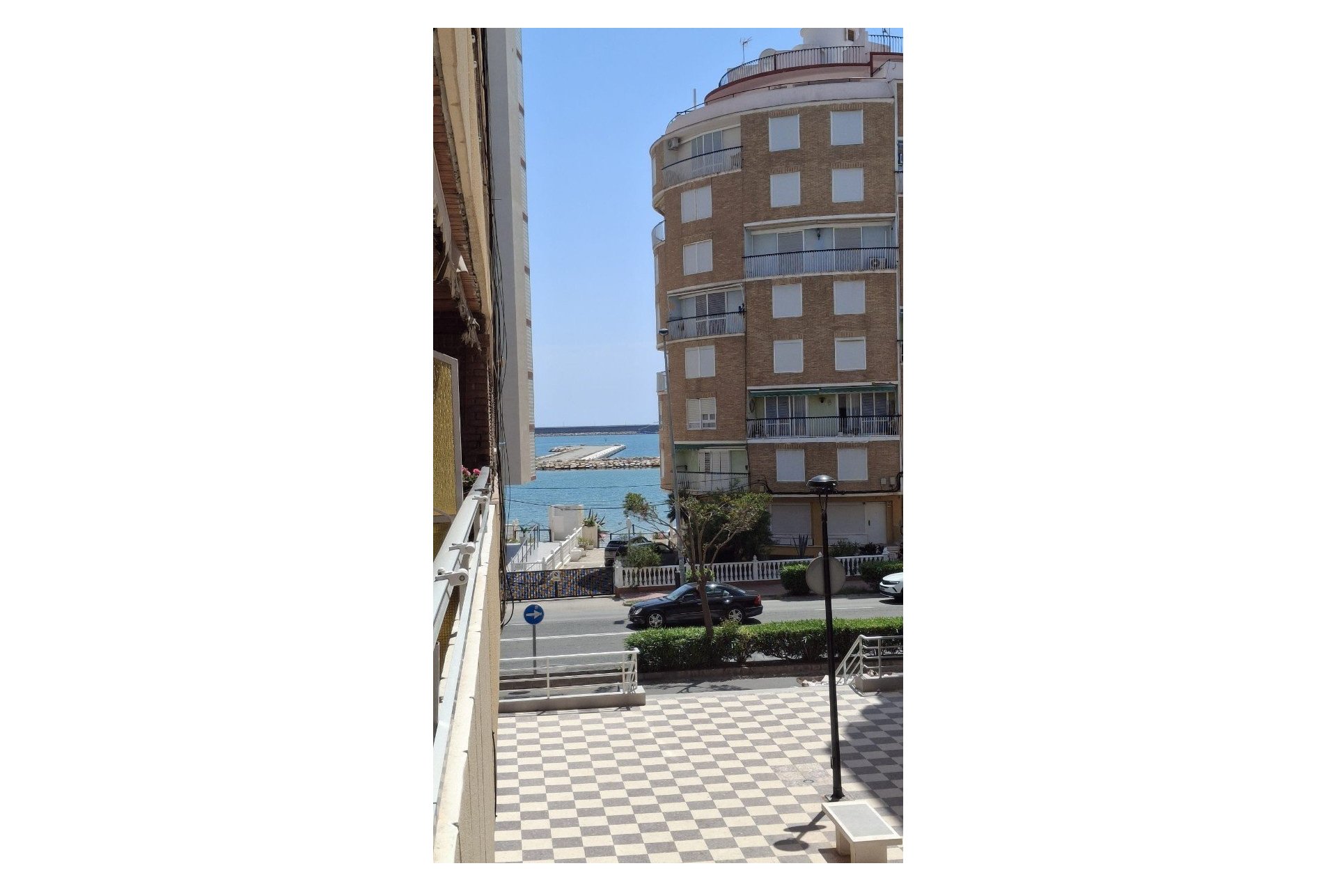 Resale - Apartment / flat - Torrevieja - Playa Acequion