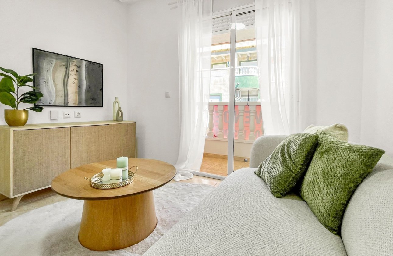 Resale - Apartment / flat - Torrevieja - Playa de los Locos