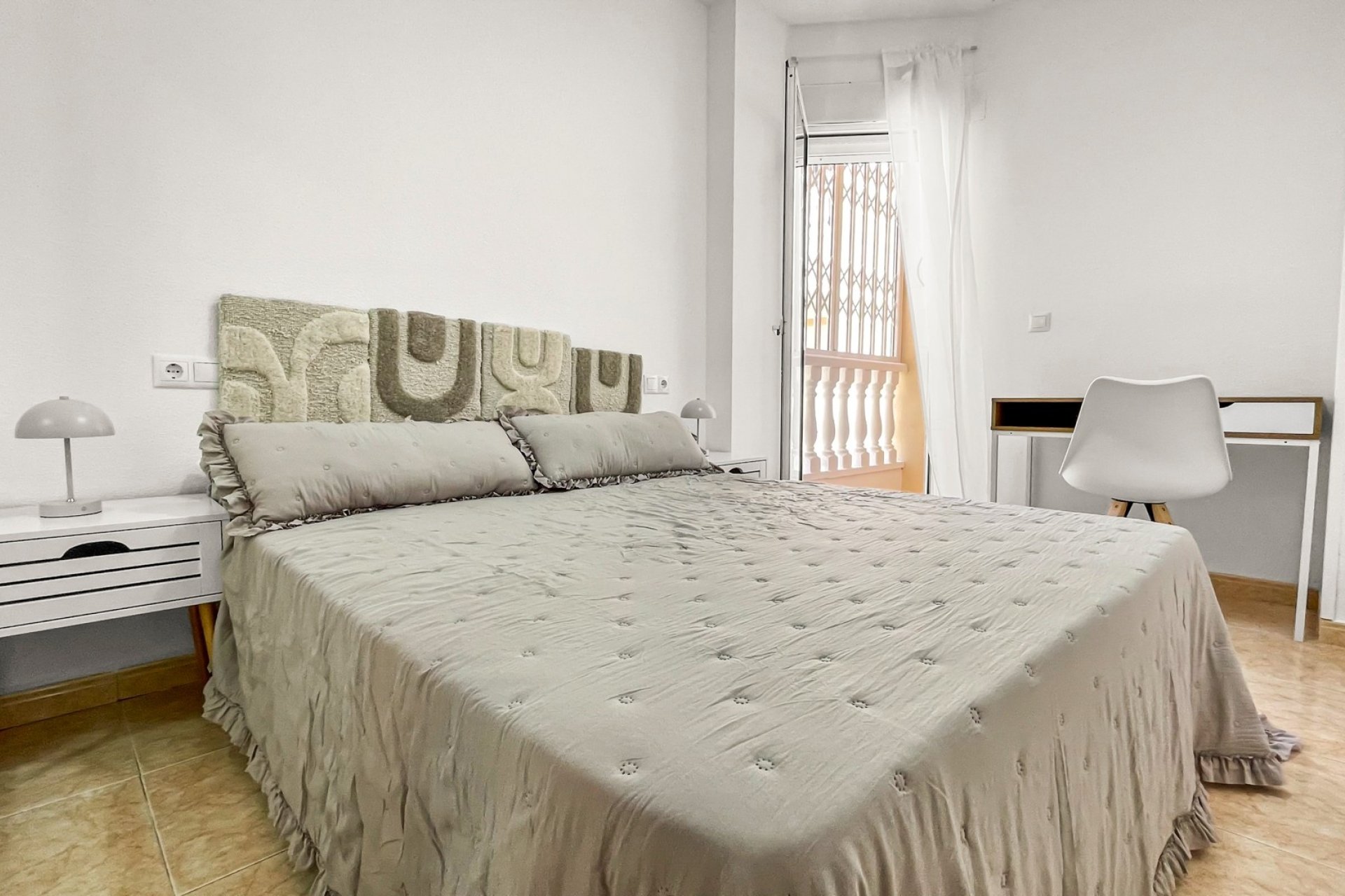 Resale - Apartment / flat - Torrevieja - Playa de los Locos