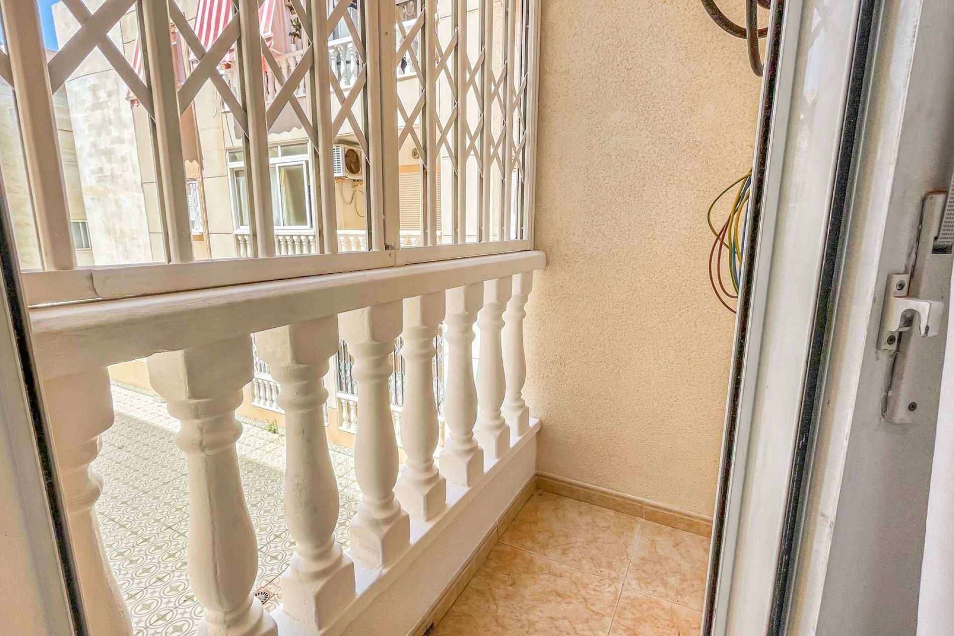 Resale - Apartment / flat - Torrevieja - Playa de los Locos
