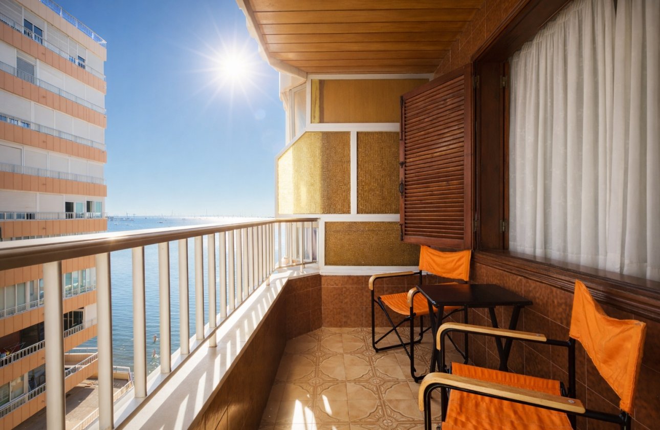 Resale - Apartment / flat - Torrevieja - Playa del Acequión