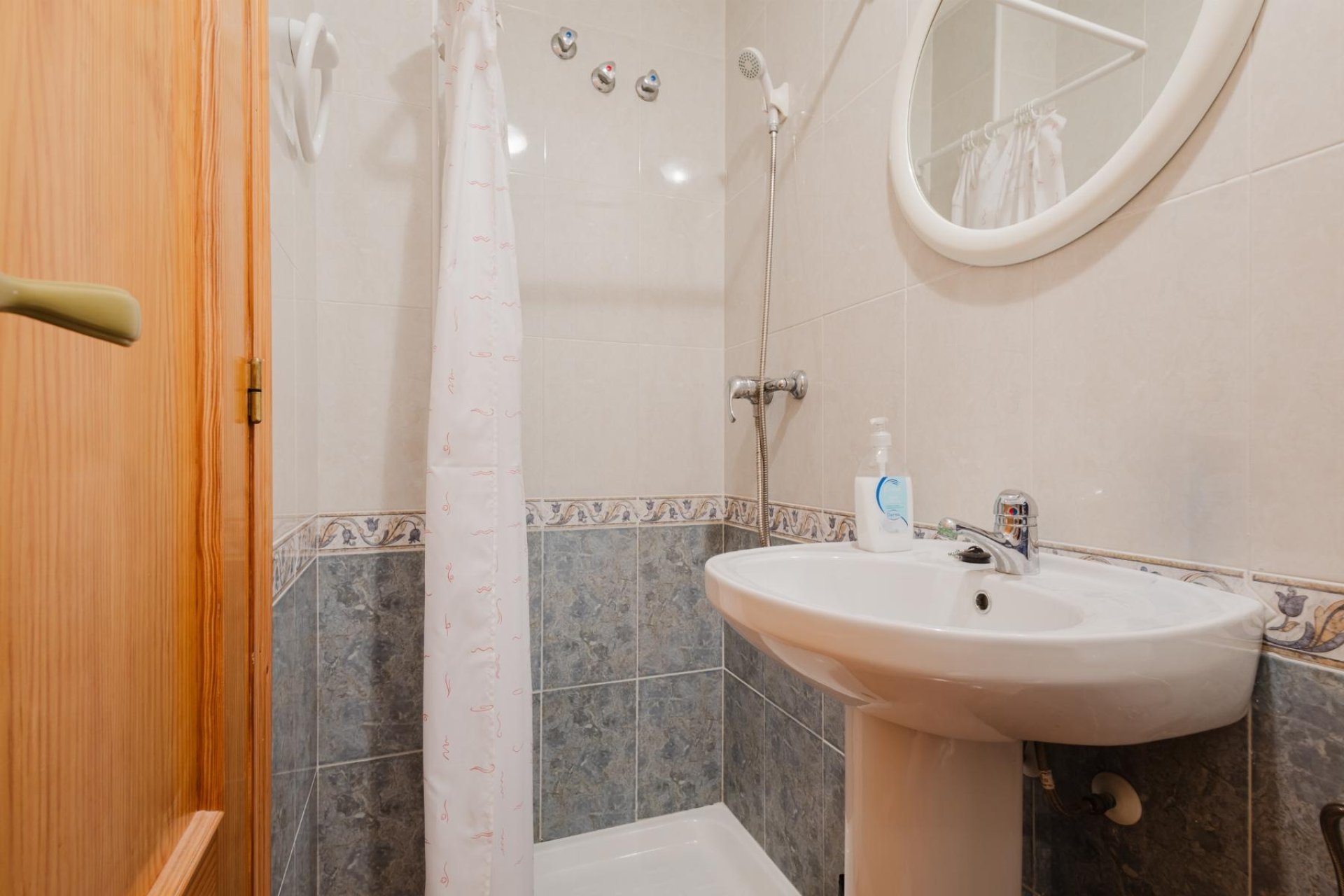 Resale - Apartment / flat - Torrevieja - Playa del Acequión