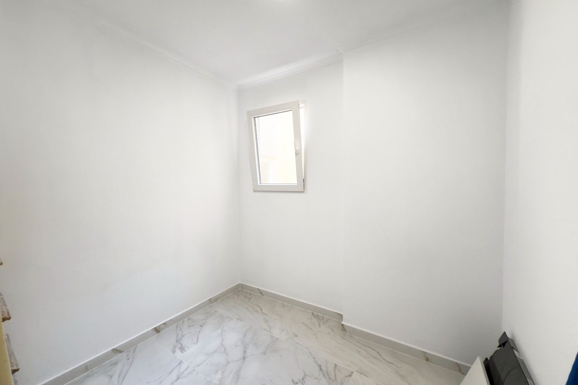 Resale - Apartment / flat - Torrevieja - Playa del Acequión