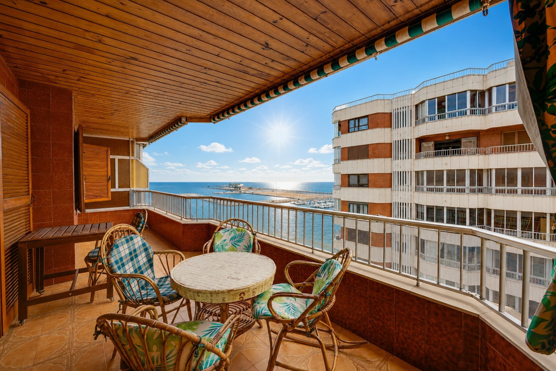 Resale - Apartment / flat - Torrevieja - Playa del Acequión