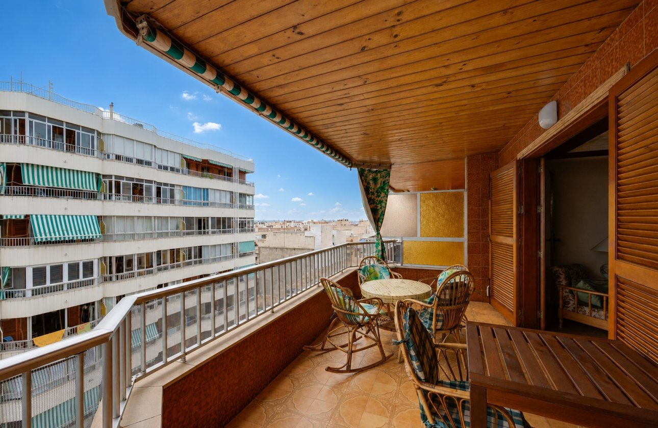 Resale - Apartment / flat - Torrevieja - Playa del Acequión