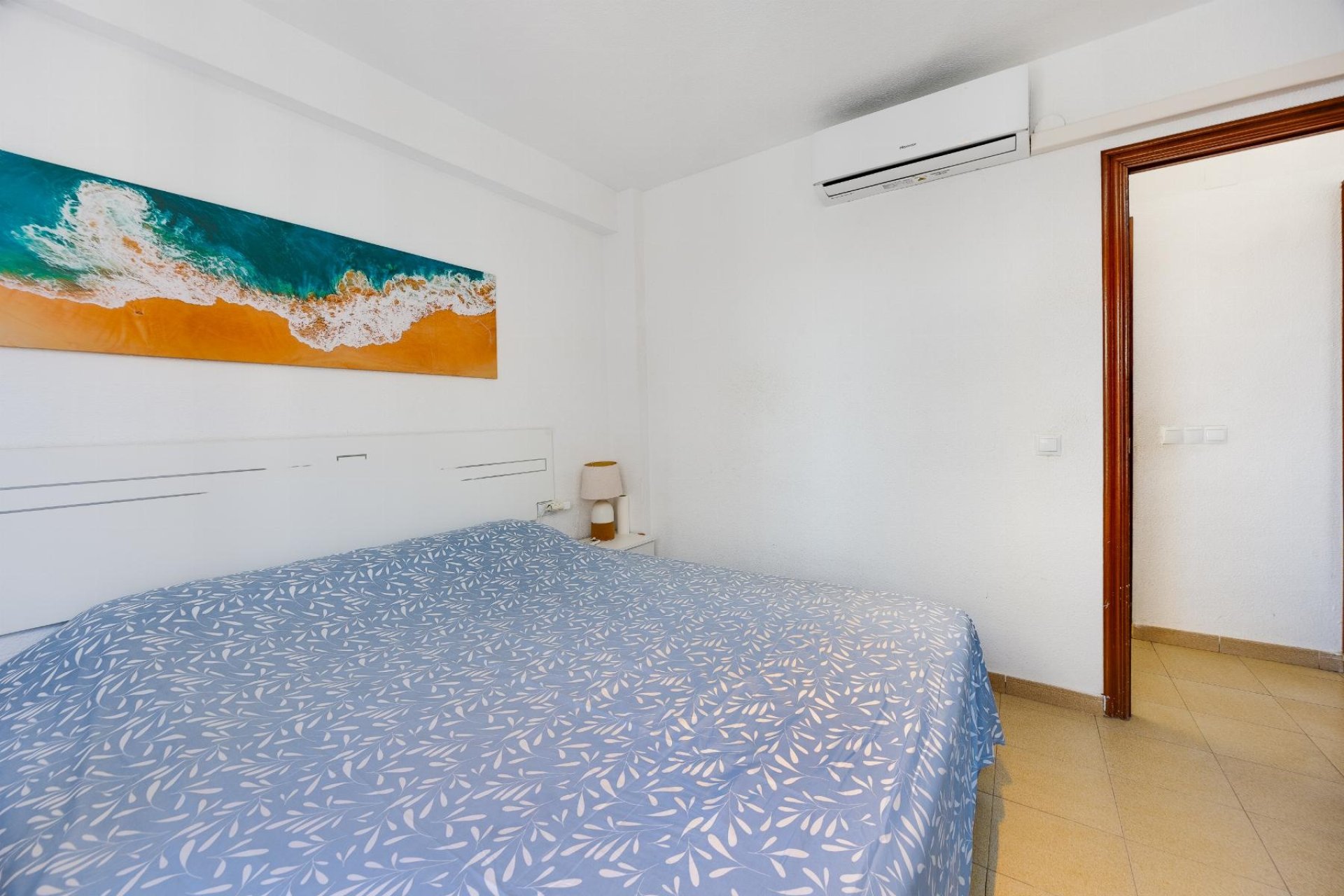 Resale - Apartment / flat - Torrevieja - Playa del Acequión