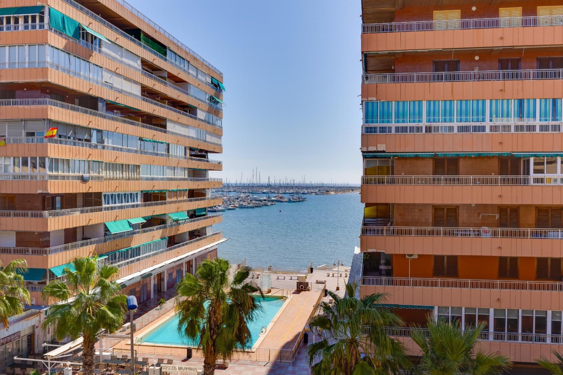 Resale - Apartment / flat - Torrevieja - Playa del Acequión