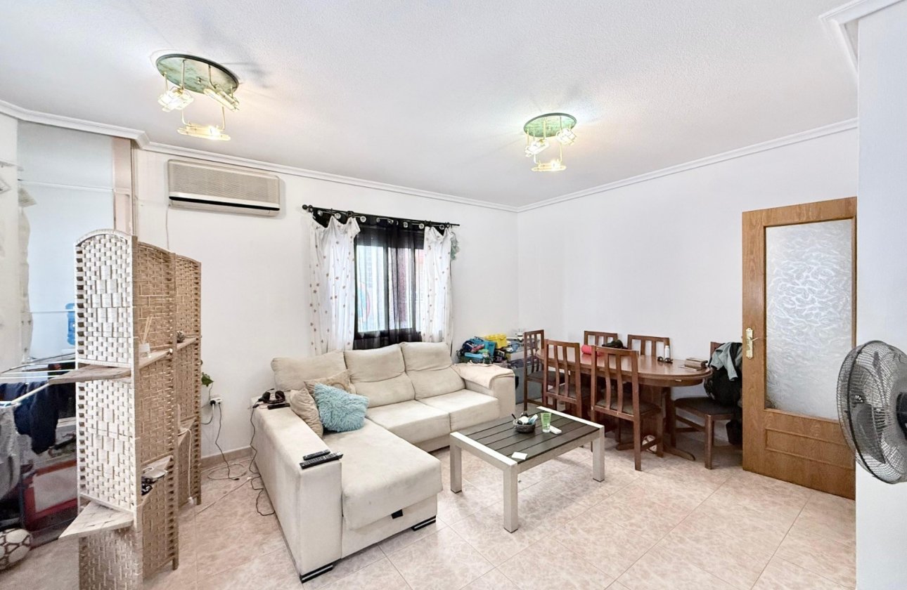 Resale - Apartment / flat - Torrevieja - Playa del Cura