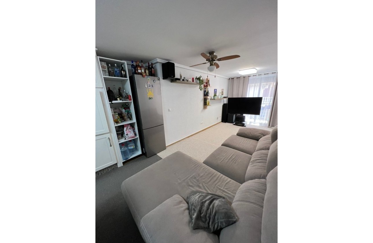 Resale - Apartment / flat - Torrevieja - Playa Los Locos