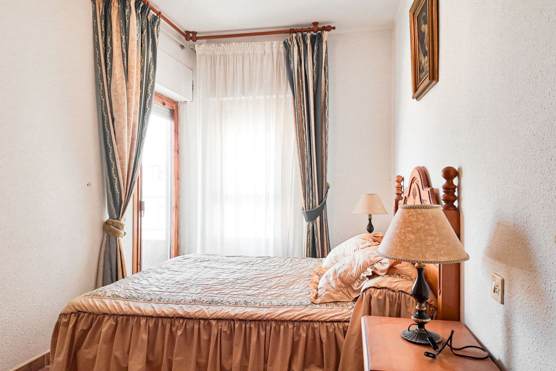 Resale - Apartment / flat - Torrevieja - Playa Los Naufragos