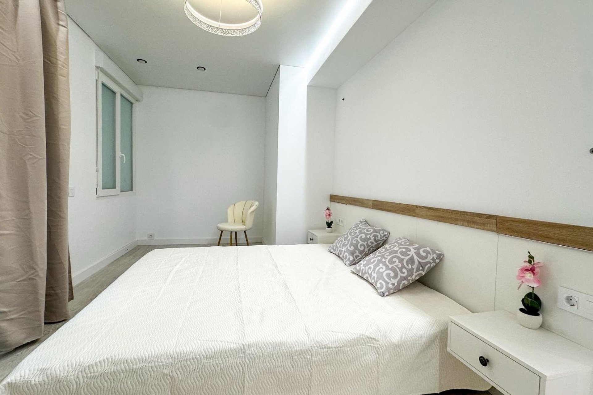 Resale - Apartment / flat - Torrevieja - Playa Los Naufragos