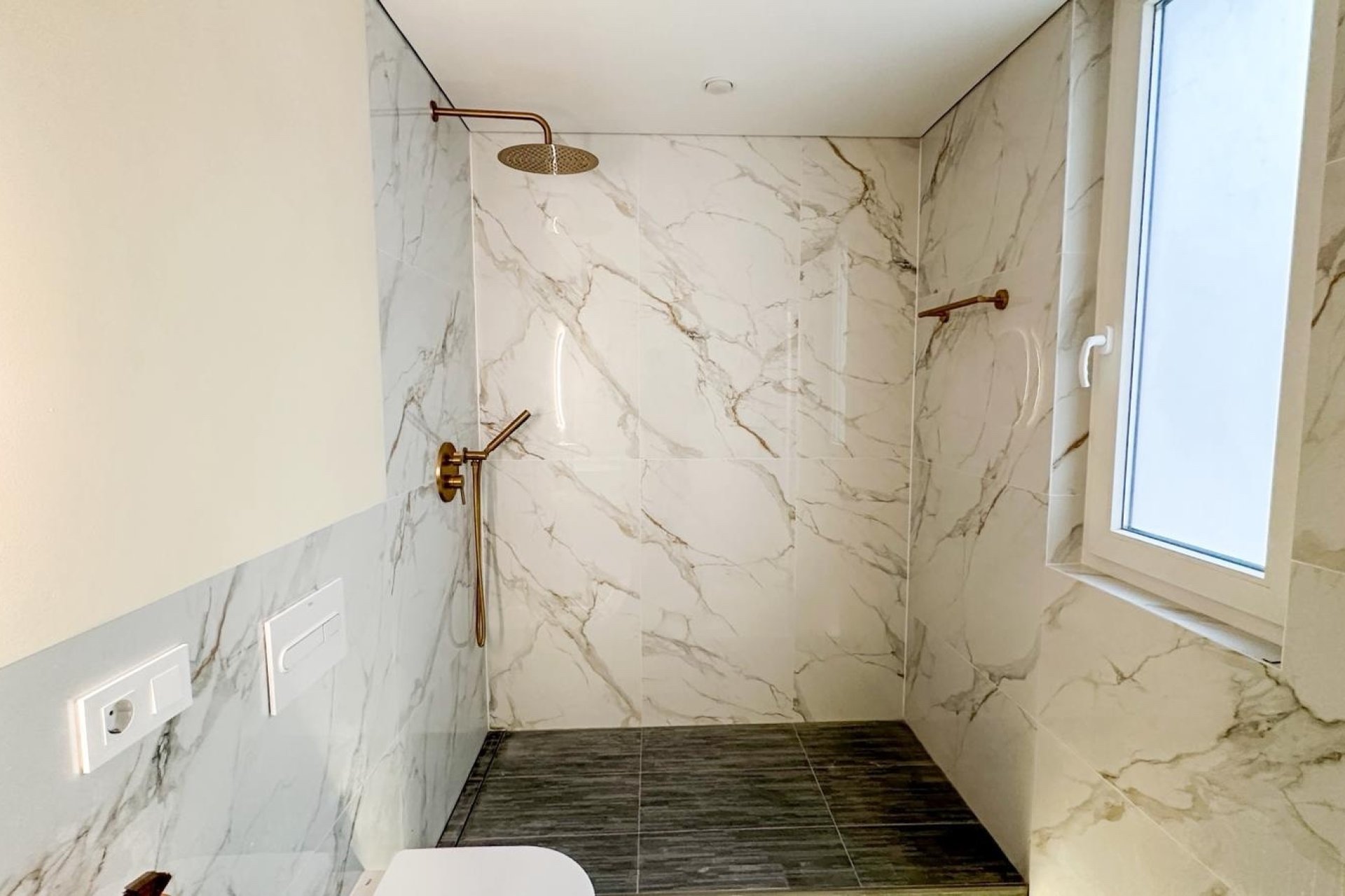 Resale - Apartment / flat - Torrevieja - Playa Los Naufragos