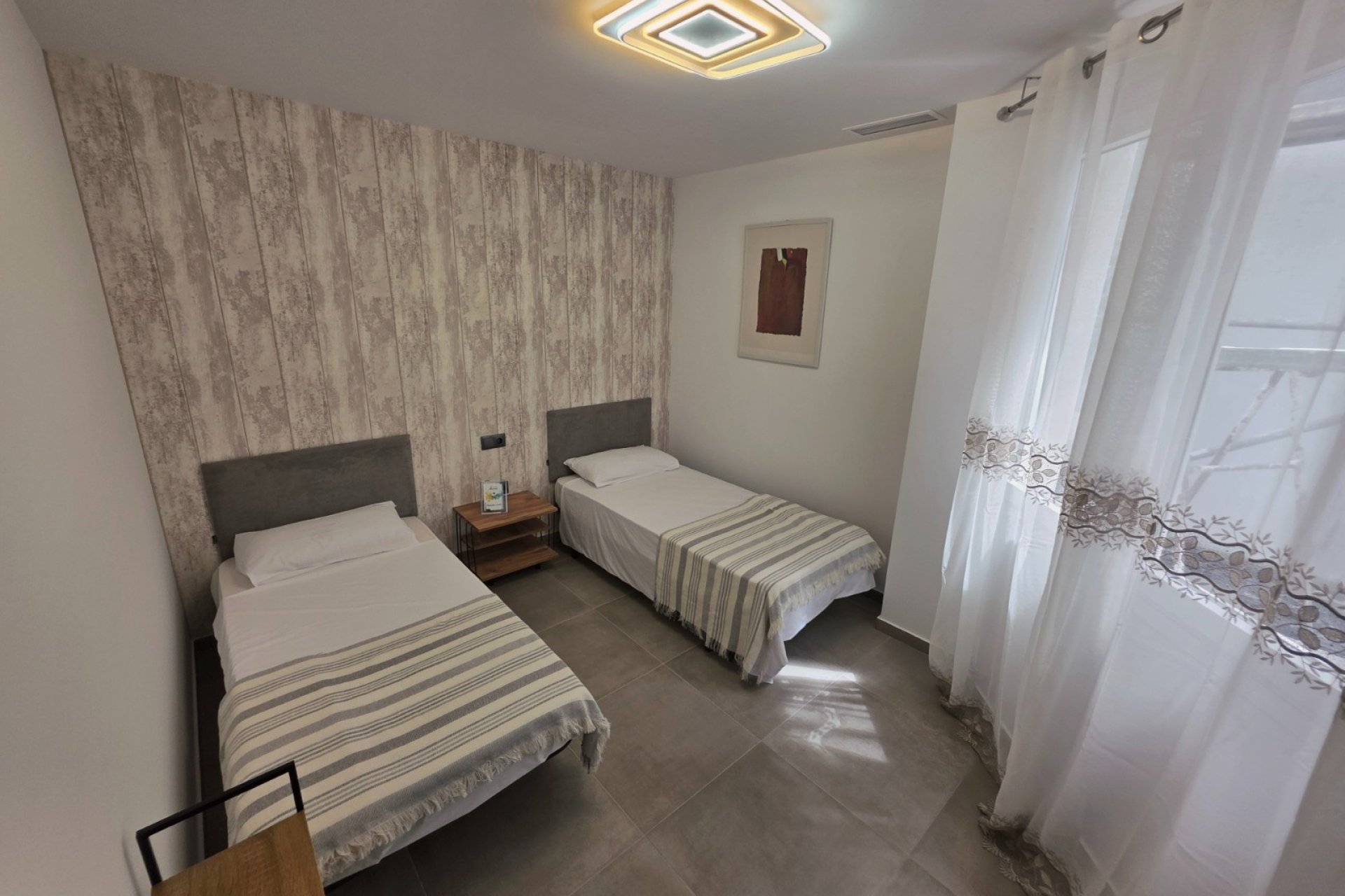 Resale - Apartment / flat - Torrevieja - Puerto