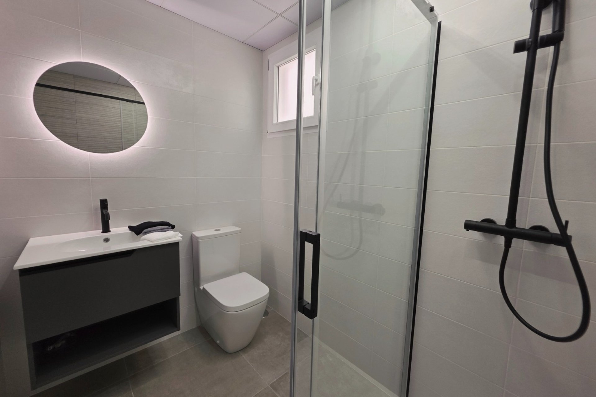 Resale - Apartment / flat - Torrevieja - Puerto
