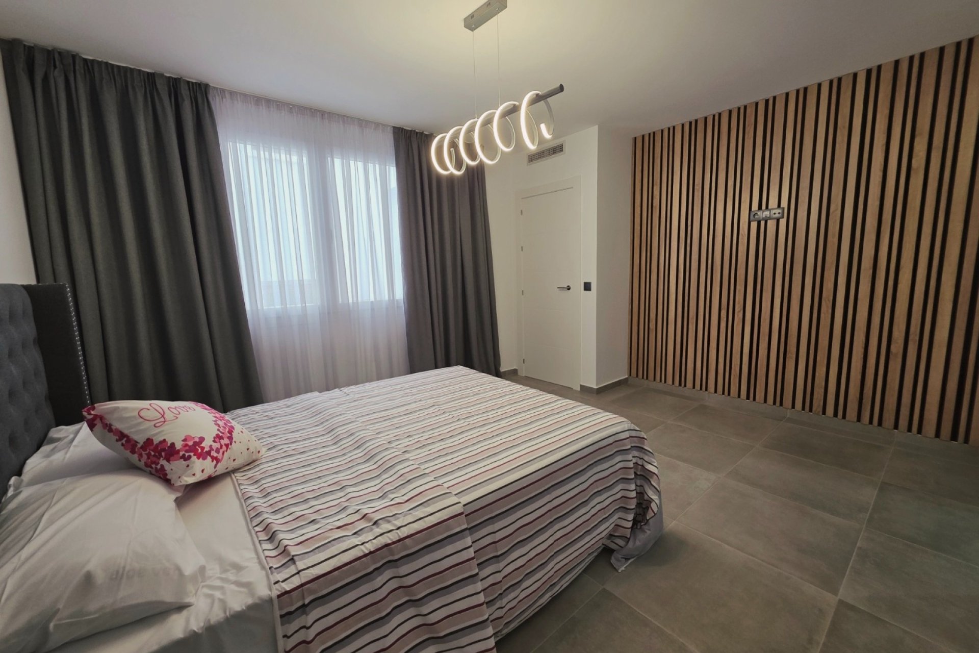 Resale - Apartment / flat - Torrevieja - Puerto