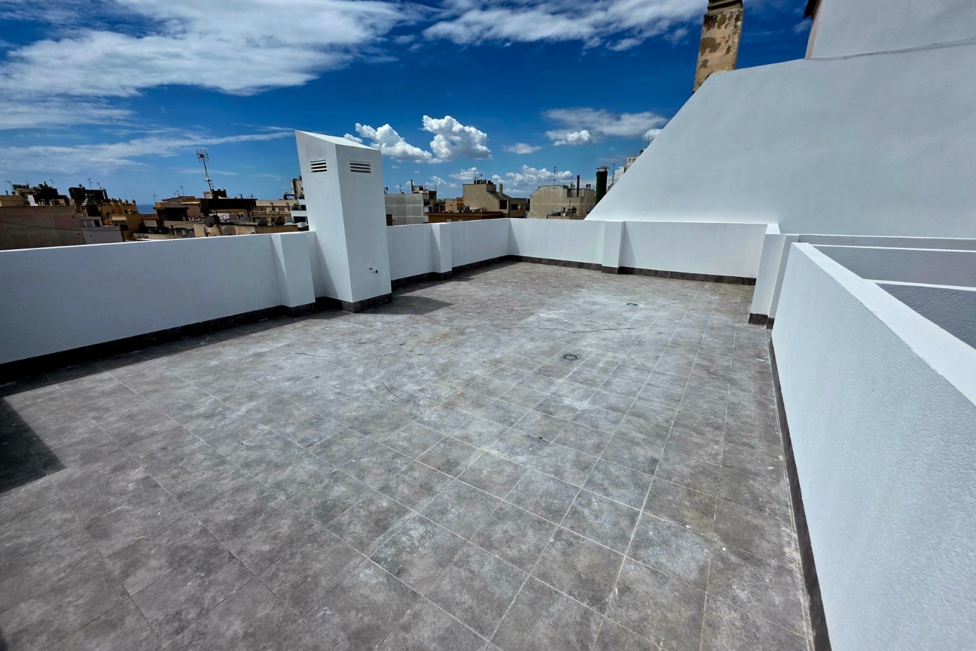 Resale - Apartment / flat - Torrevieja - Puerto