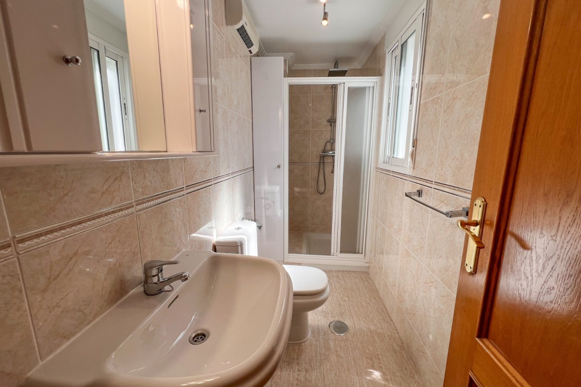 Resale - Apartment / flat - Torrevieja