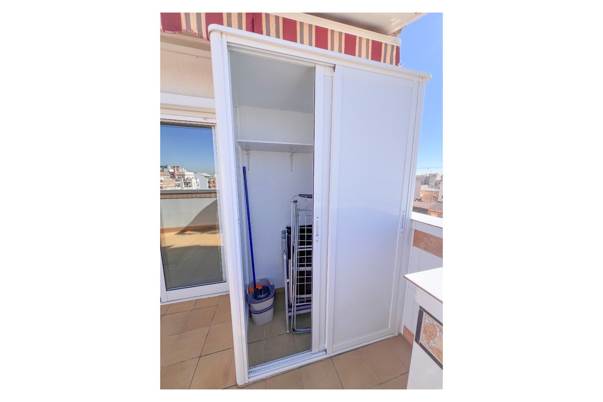 Resale - Apartment / flat - Torrevieja