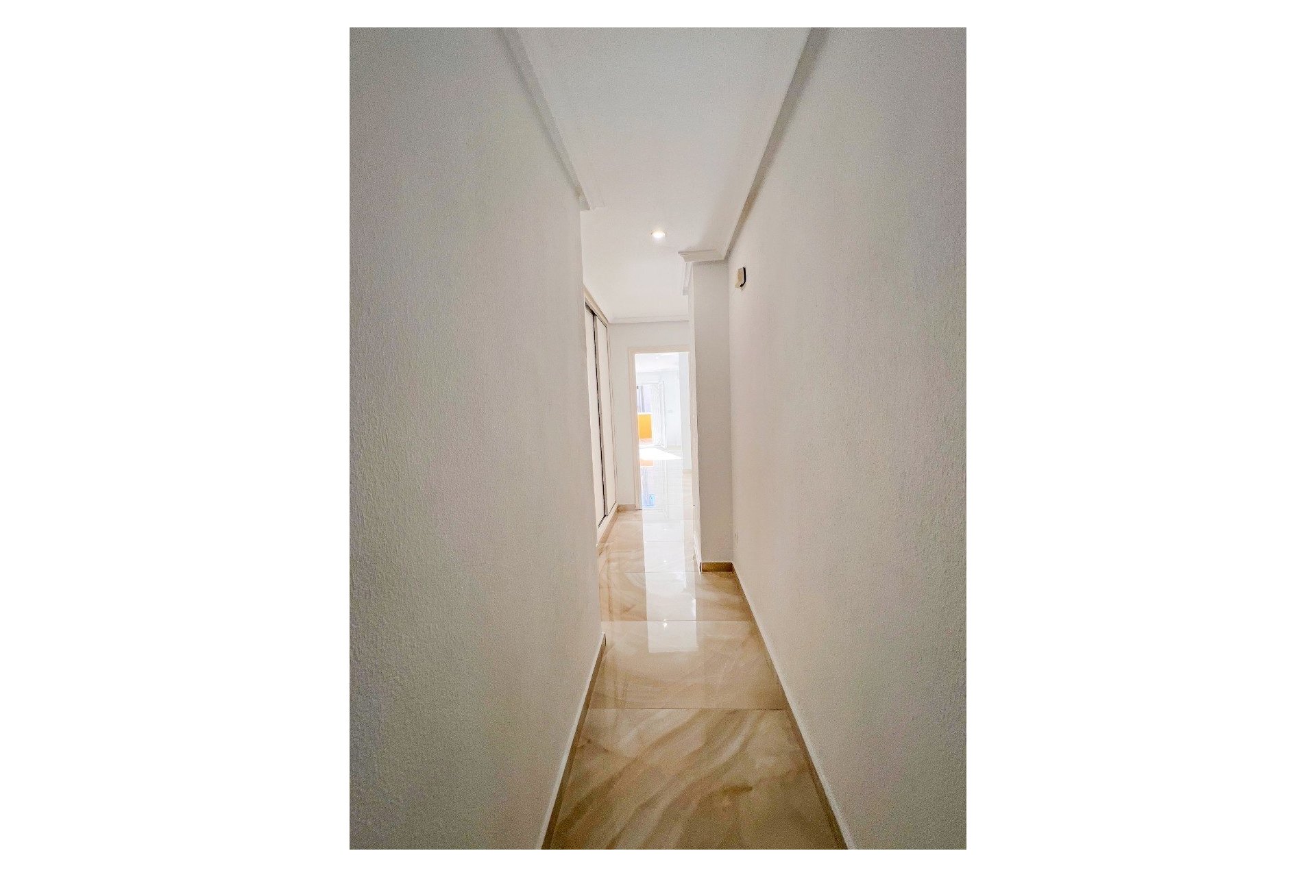 Resale - Apartment / flat - Torrevieja