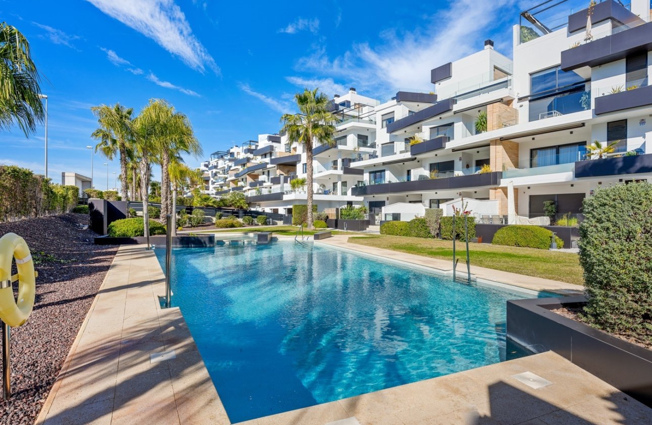 Resale - Apartment / flat - Villamartín