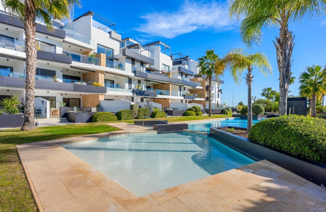 Resale - Apartment / flat - Villamartín