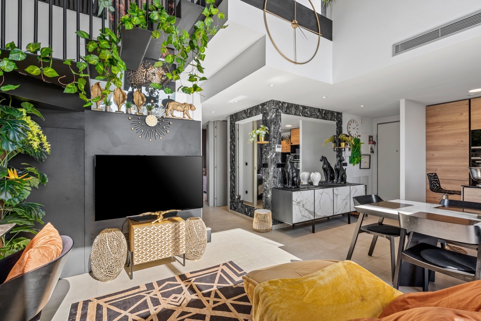 Resale - Apartment / flat - Villamartín
