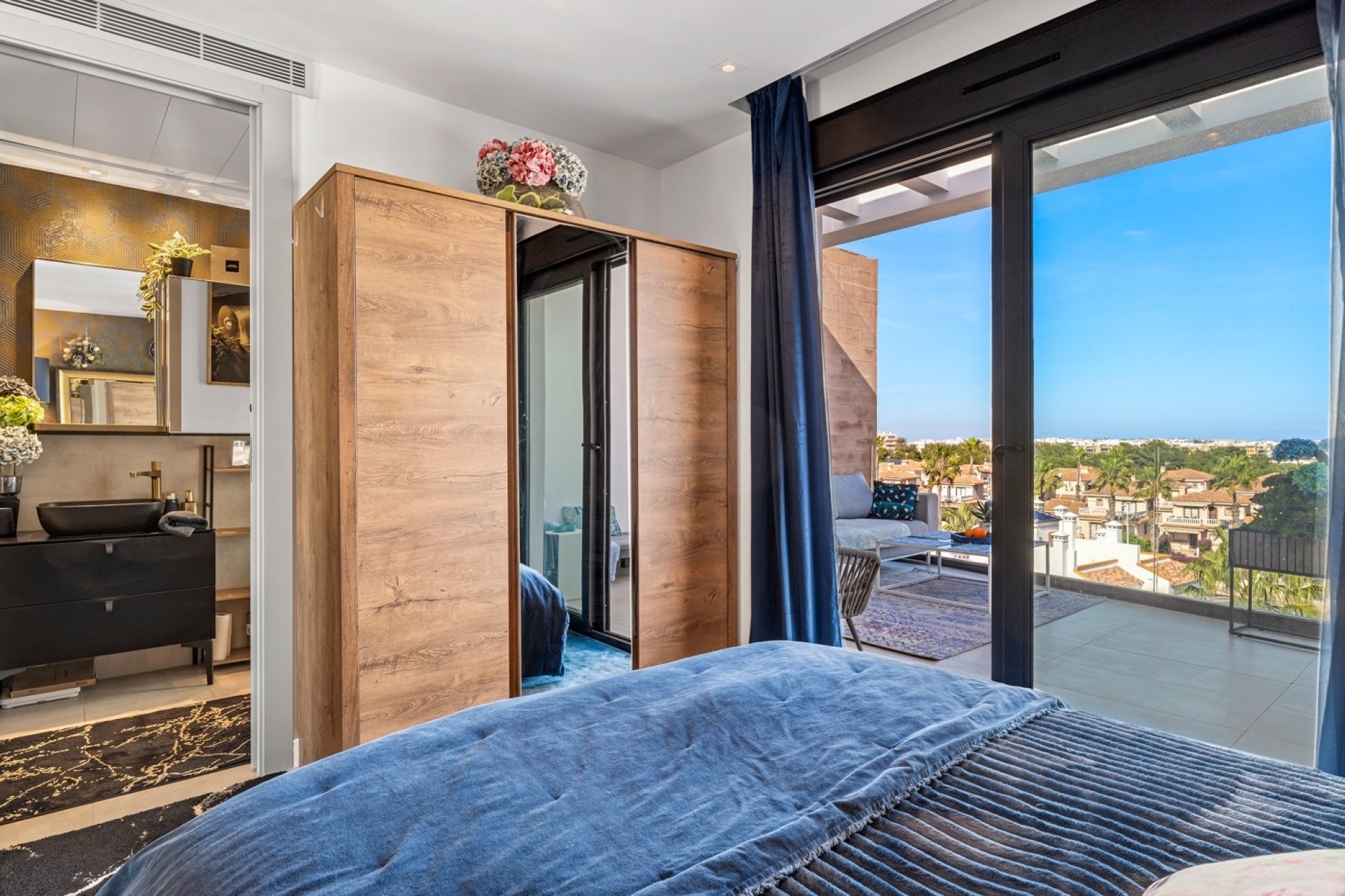 Resale - Apartment / flat - Villamartín